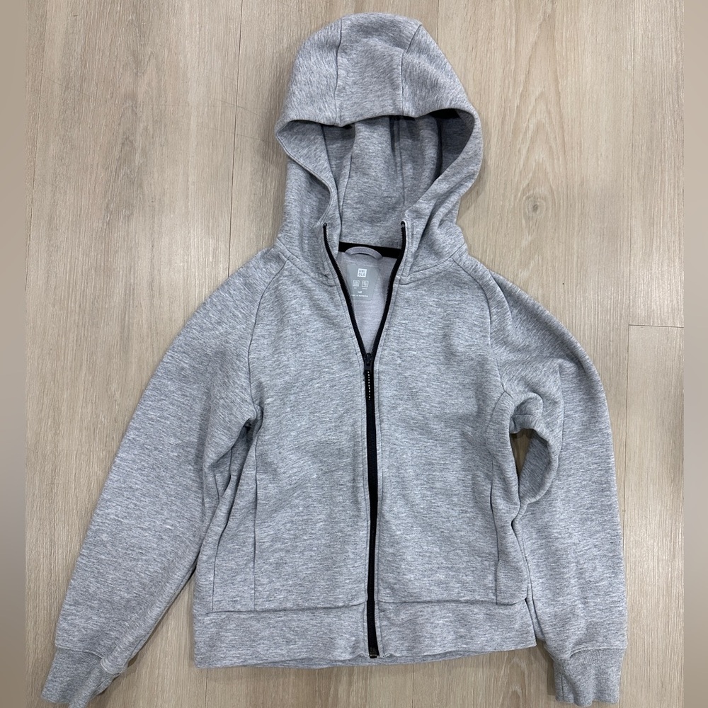 UNIQLO Boys Hoodie Jacket Light Gray Dry Fit Zip Athletic Stretch, Sz 140 (8)